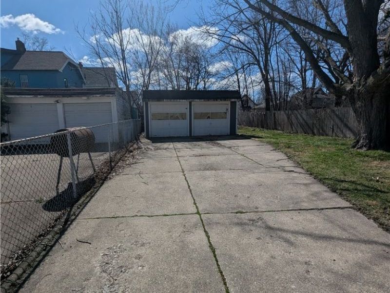 16010 Arcade Avenue, Cleveland, OH 44110 Photo 7