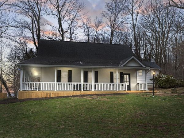 780 National Road SE, Hebron, OH 43025