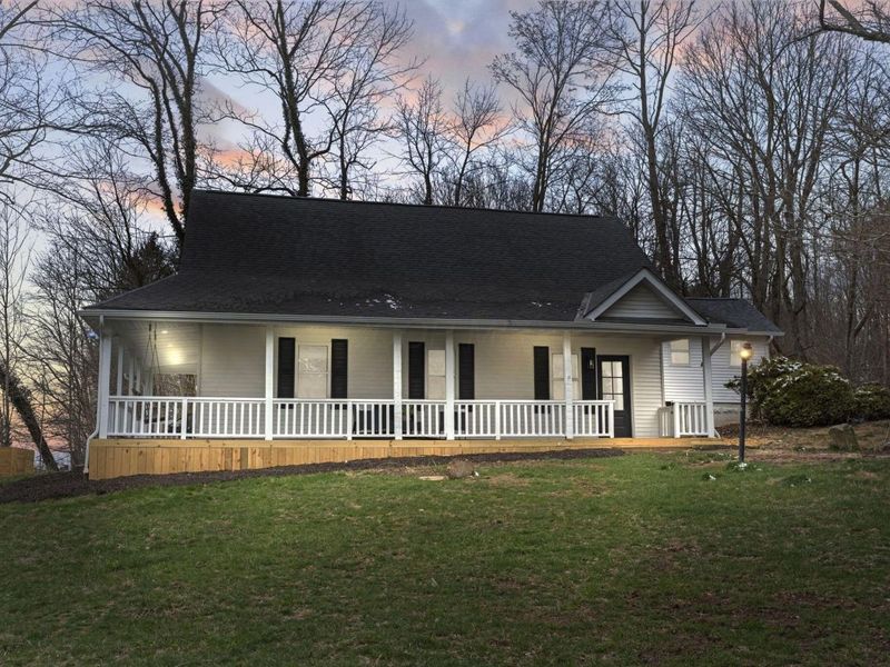 780 National Road SE, Hebron, OH 43025 Photo 1