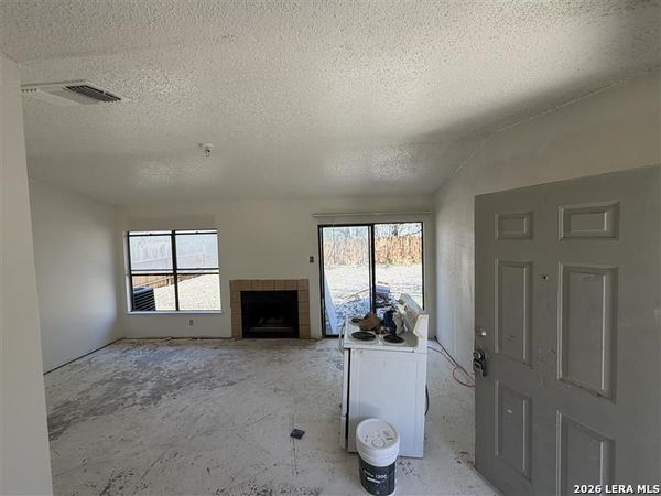 2631 Corian Glen, San Antonio, TX 78219