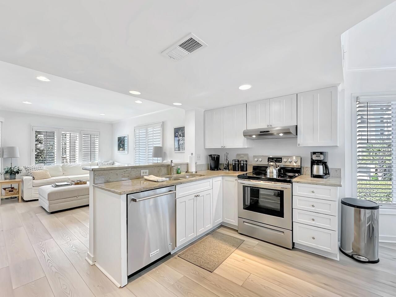 8500 Palmetto Drive Photo 19