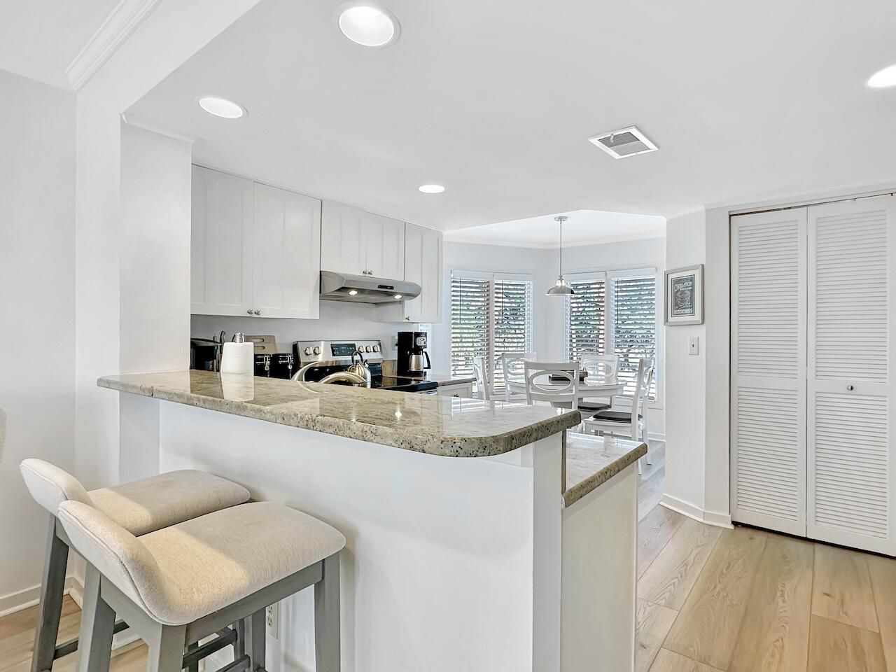 8500 Palmetto Drive Photo 24