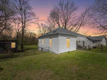 1059 Vine Street, Paris, KY 40361