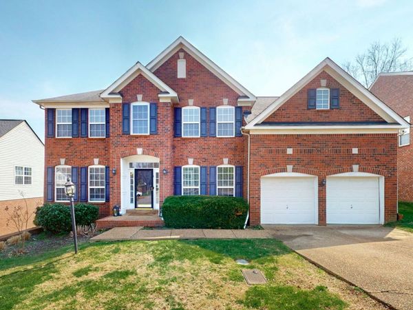 6953 Stone Run Dr, Nashville, TN 37211