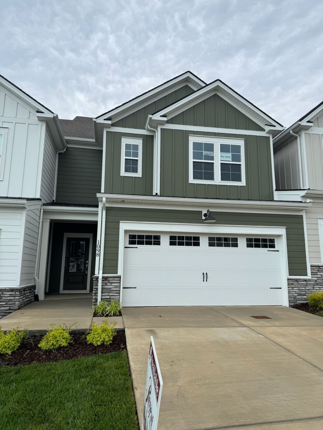 1098 June Wilde Rdg , Spring Hill, TN 37174 Main Photo