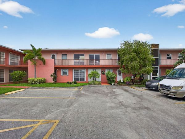 26 Golfs, Unit F, West Palm Beach, FL 33417