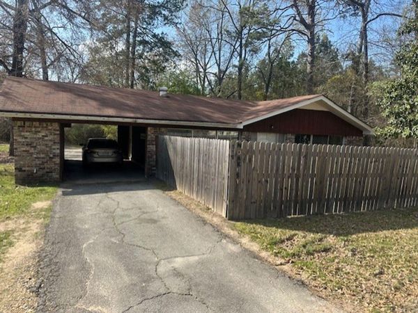 510 N Oakley Street, Fordyce, AR 71742