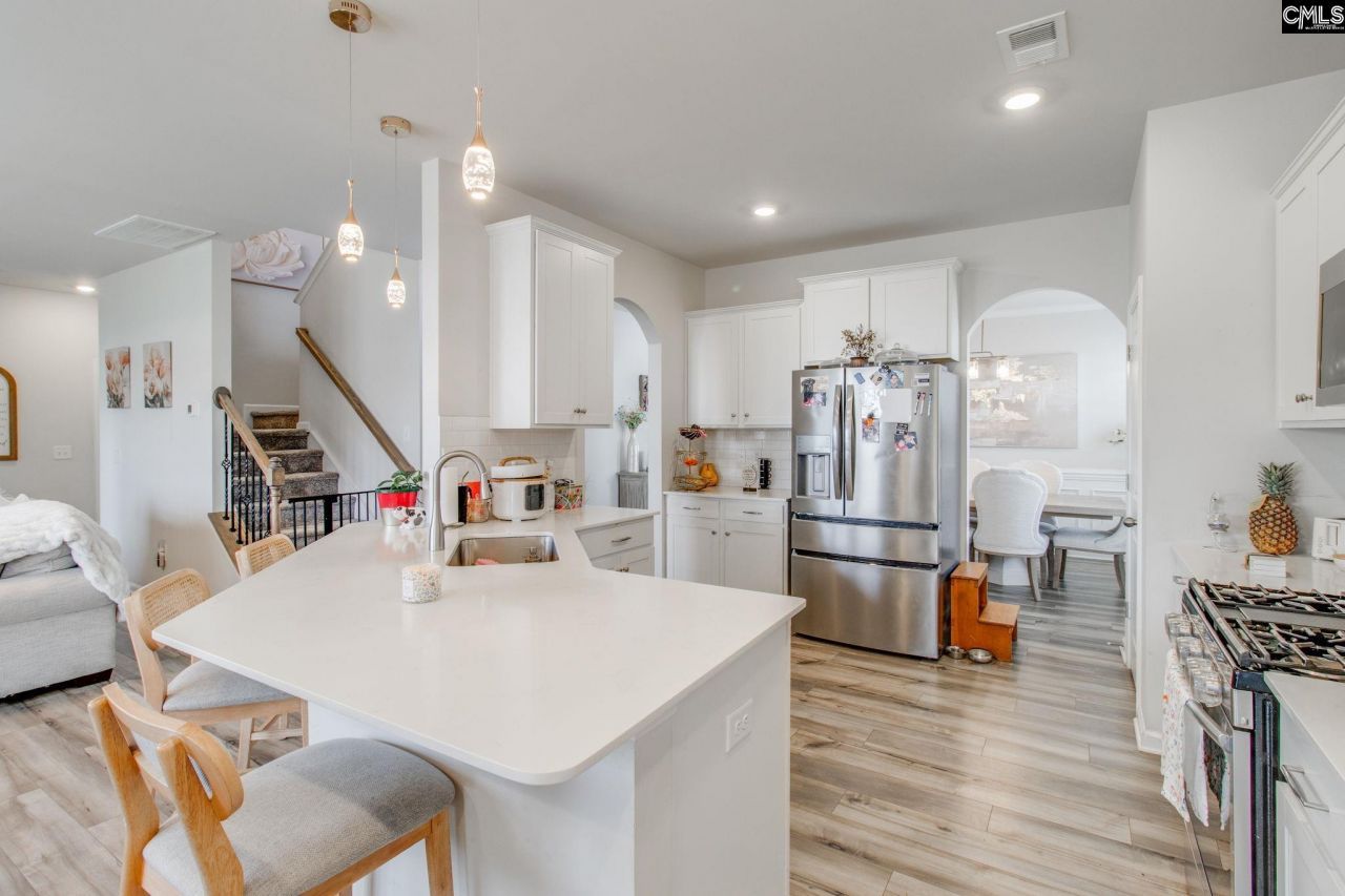 222 Broom Street Photo 12