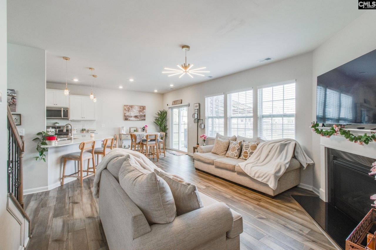 222 Broom Street Photo 19