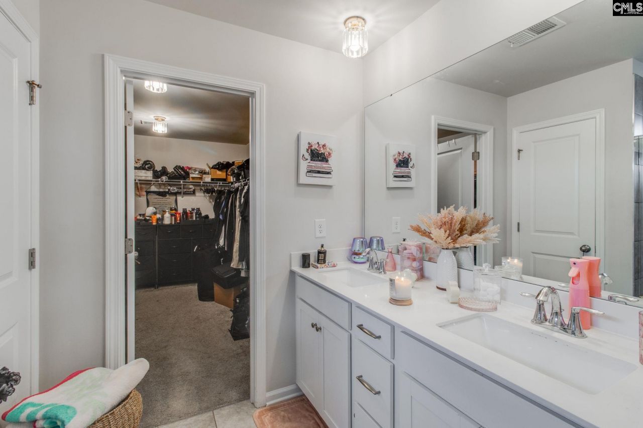 222 Broom Street Photo 28