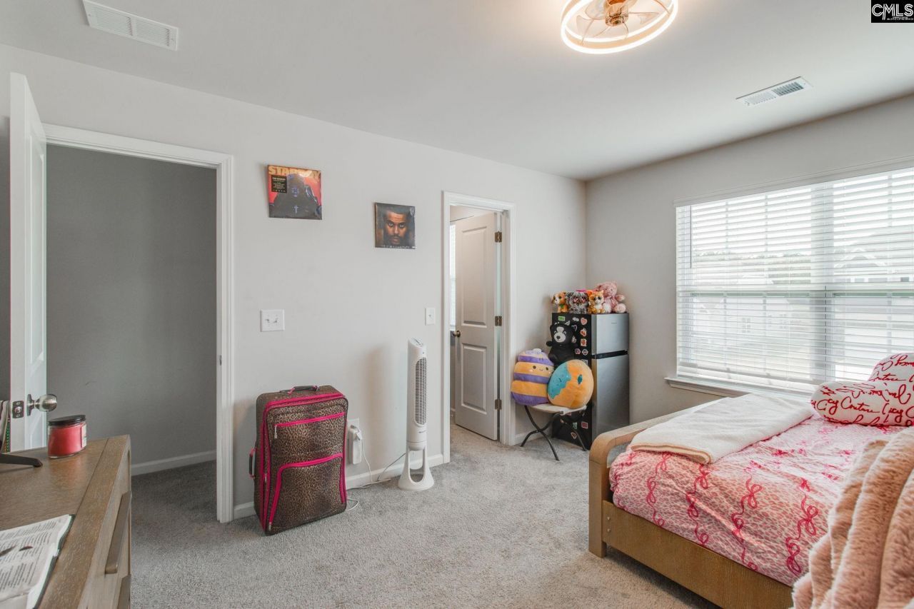 222 Broom Street Photo 31