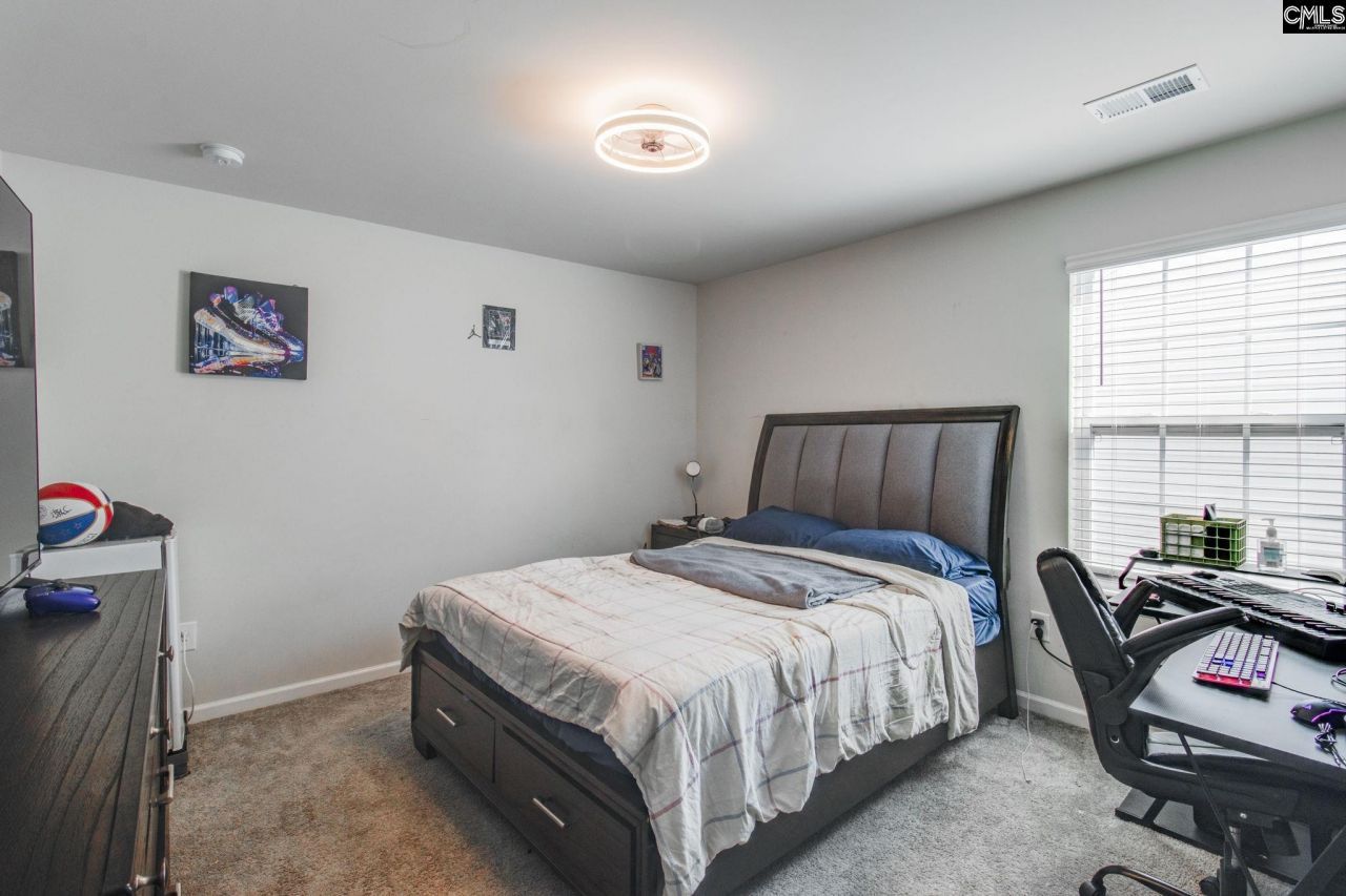 222 Broom Street Photo 34