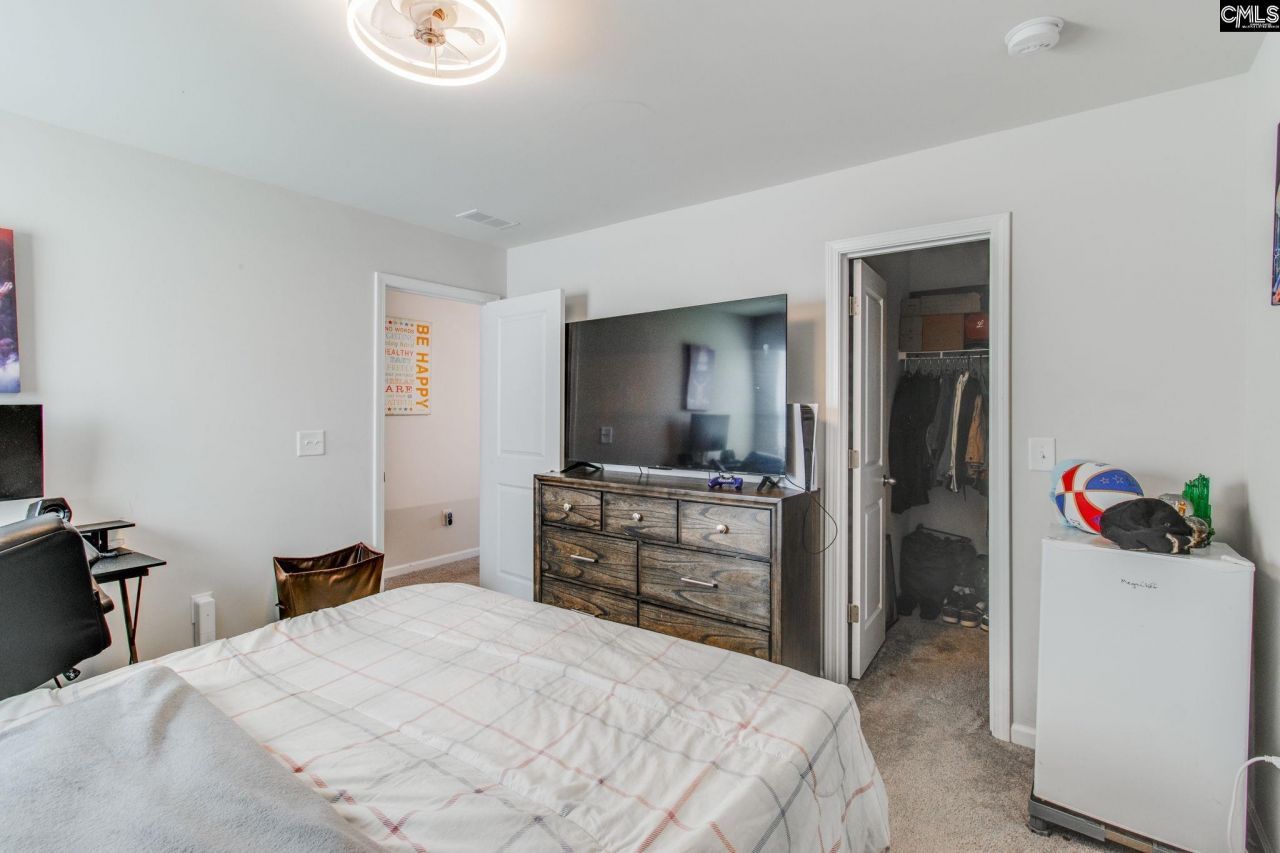 222 Broom Street Photo 35