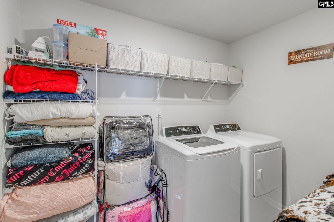 222 Broom Street Photo 37