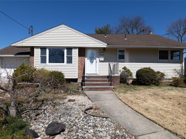 131 IRA Road, Syosset, NY 11791