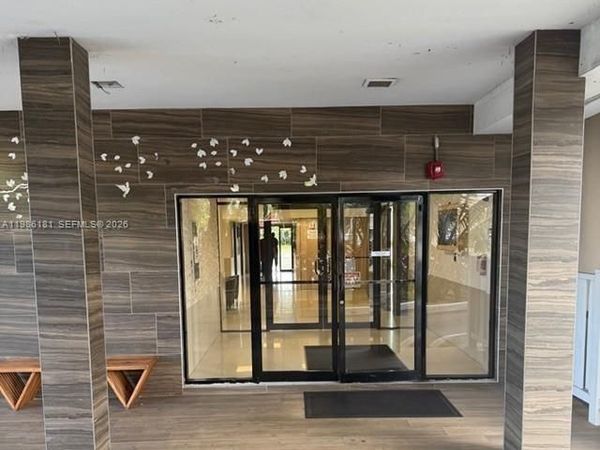 4164 Inverrary Dr , Unit 913, Lauderhill, FL 33319