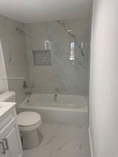 4164 Inverrary Dr, Unit 913, Lauderhill, FL 33319 Photo