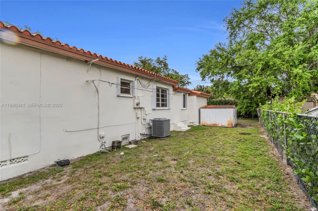 1081 SW 63rd Ave, West Miami, FL 33144 Photo