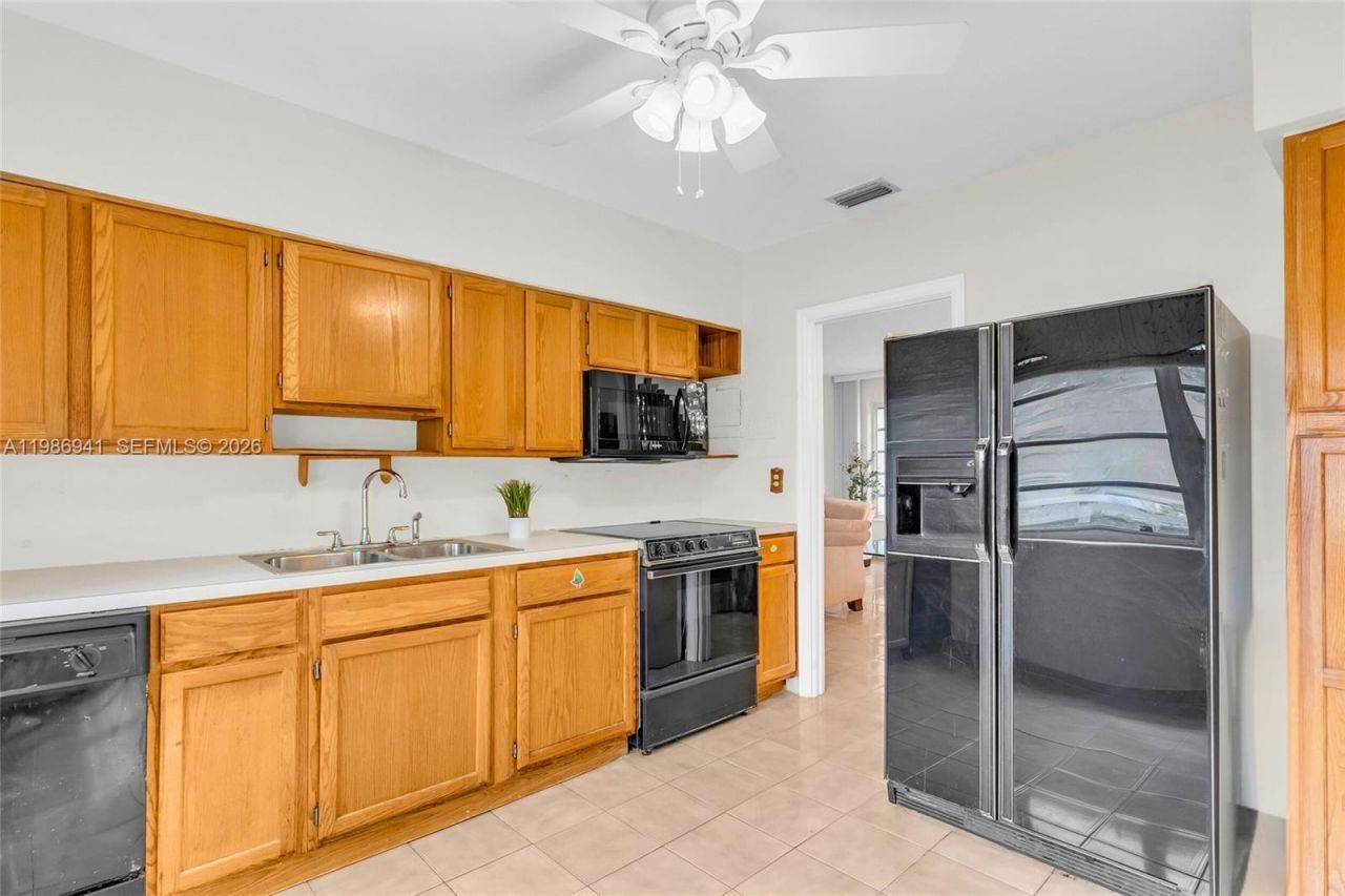 1081 SW 63rd Ave, West Miami, FL 33144 Photo