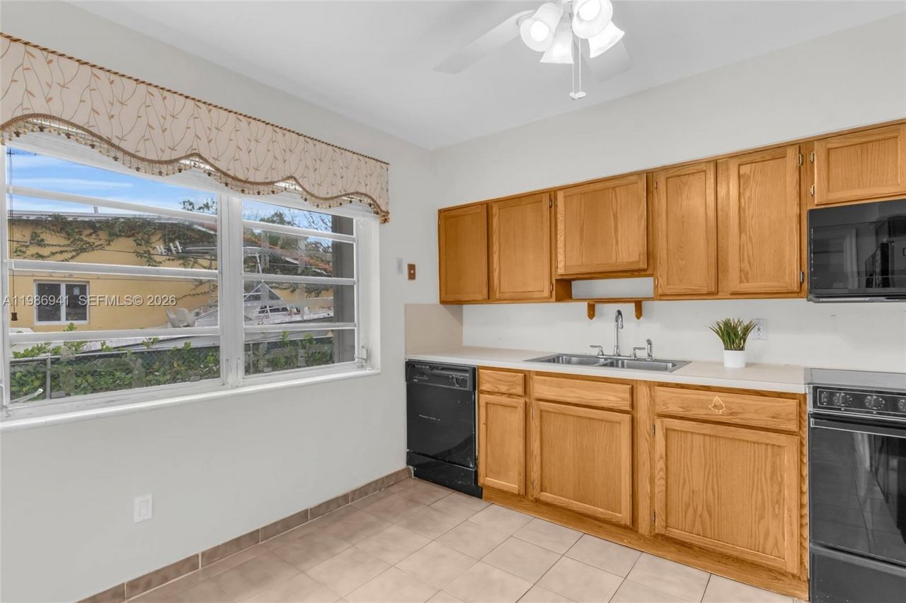 1081 SW 63rd Ave, West Miami, FL 33144 Photo