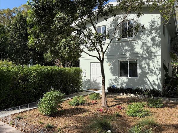 201 Fluvia Ave, Coral Gables, FL 33134