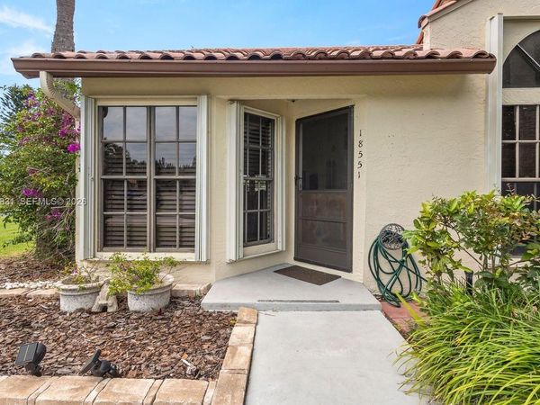 18551 Woodstream Dr , Boca Raton, FL 33498