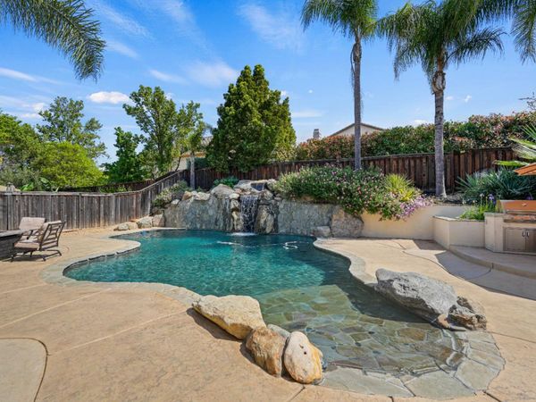 3210 Lori Ct, Roseville, CA 95747