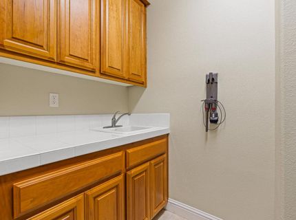 3210 Lori Ct, Roseville, CA 95747 Photo