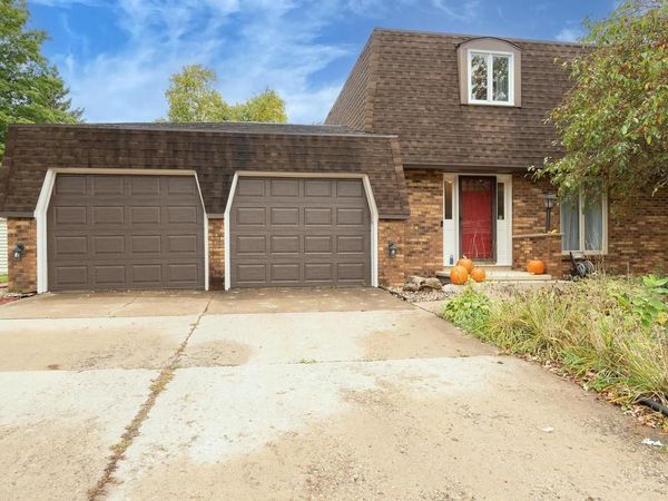 1175 MARICOPA DRIVE, Oshkosh, WI 54904