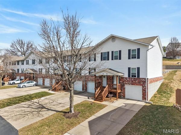 796 Delray Drive , Unit J, St Peters, MO 63376