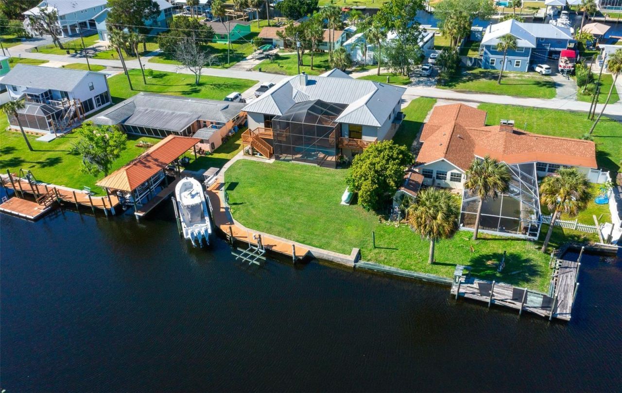 2050 NW 18th Street, Crystal River, FL 34428 Photo