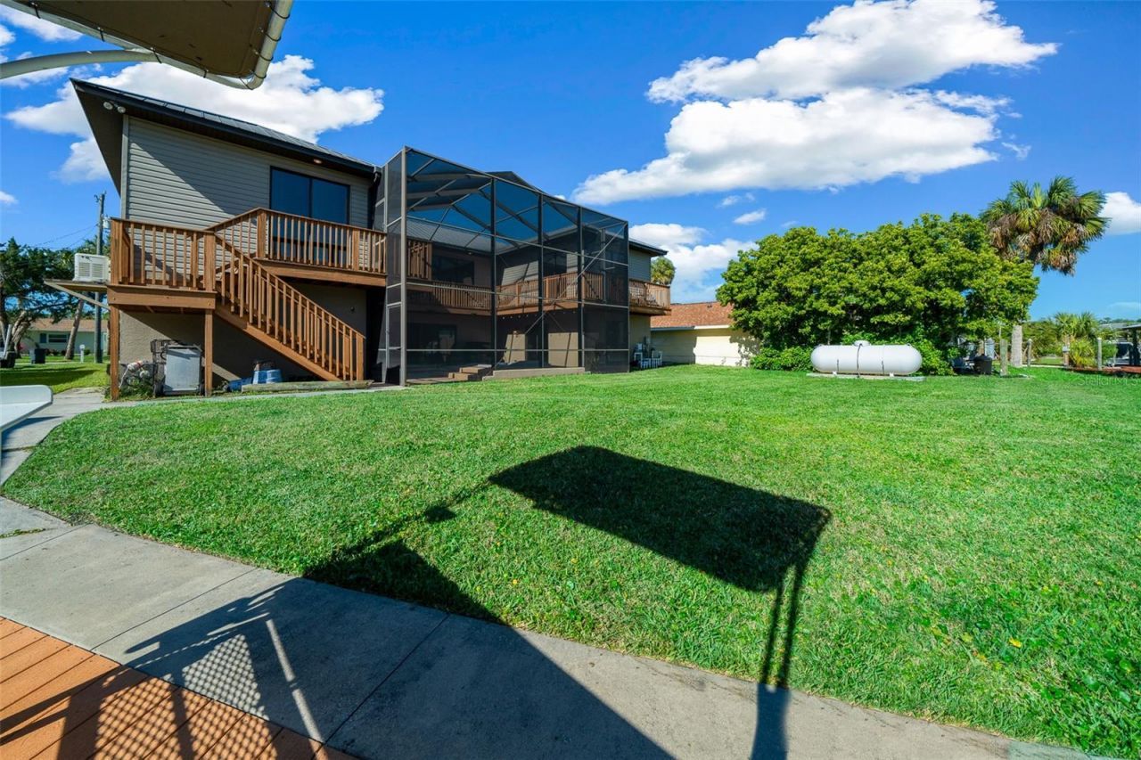 2050 NW 18th Street, Crystal River, FL 34428 Photo