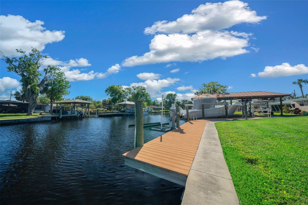 2050 NW 18th Street, Crystal River, FL 34428 Photo