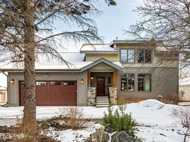 5220 London Road, Duluth, MN 55804