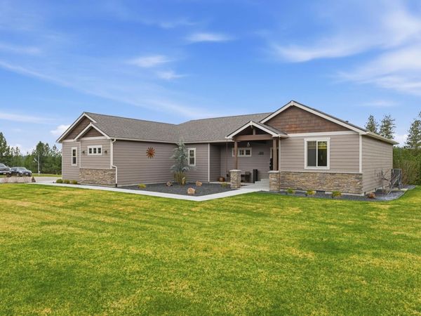 31914 N Zander Ln, Chattaroy, WA 99003