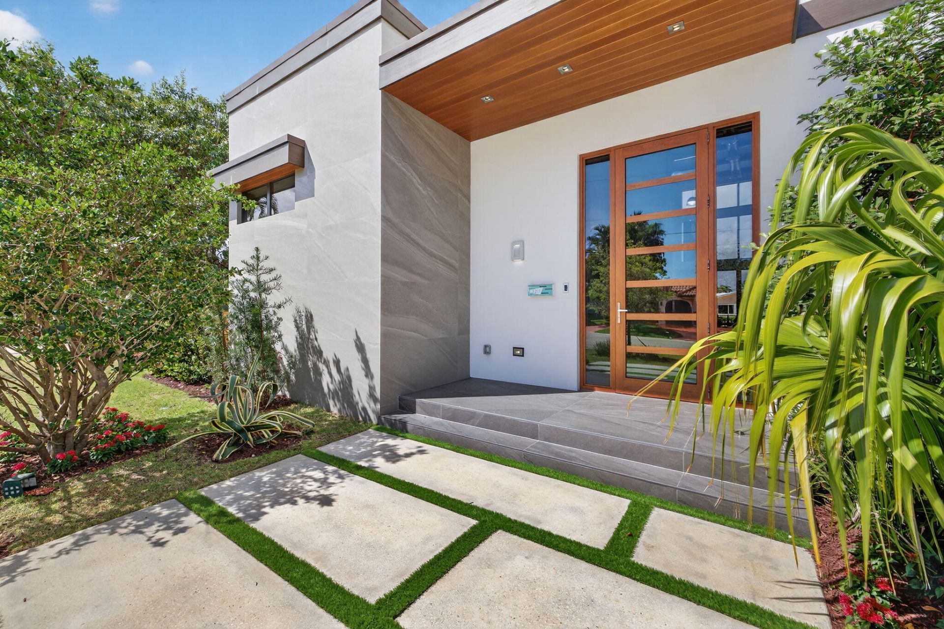 5211 NE 32nd Avenue, Fort Lauderdale, FL 33308 Photo