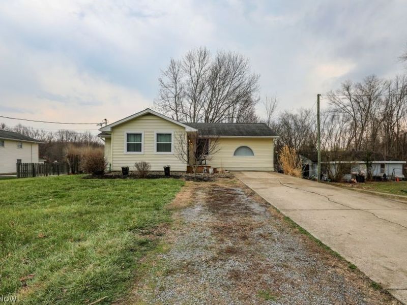 10676 Holcomb Road, Newton Falls, OH 44444 Photo 2