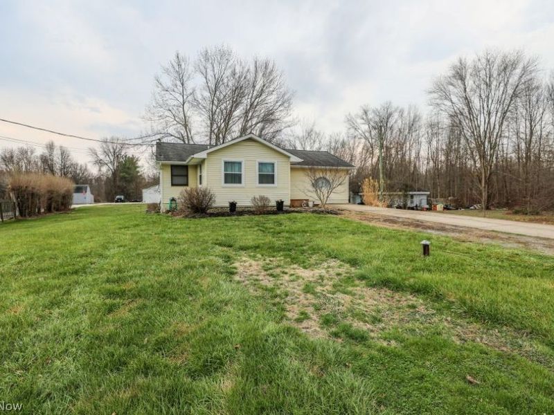 10676 Holcomb Road, Newton Falls, OH 44444 Photo 4