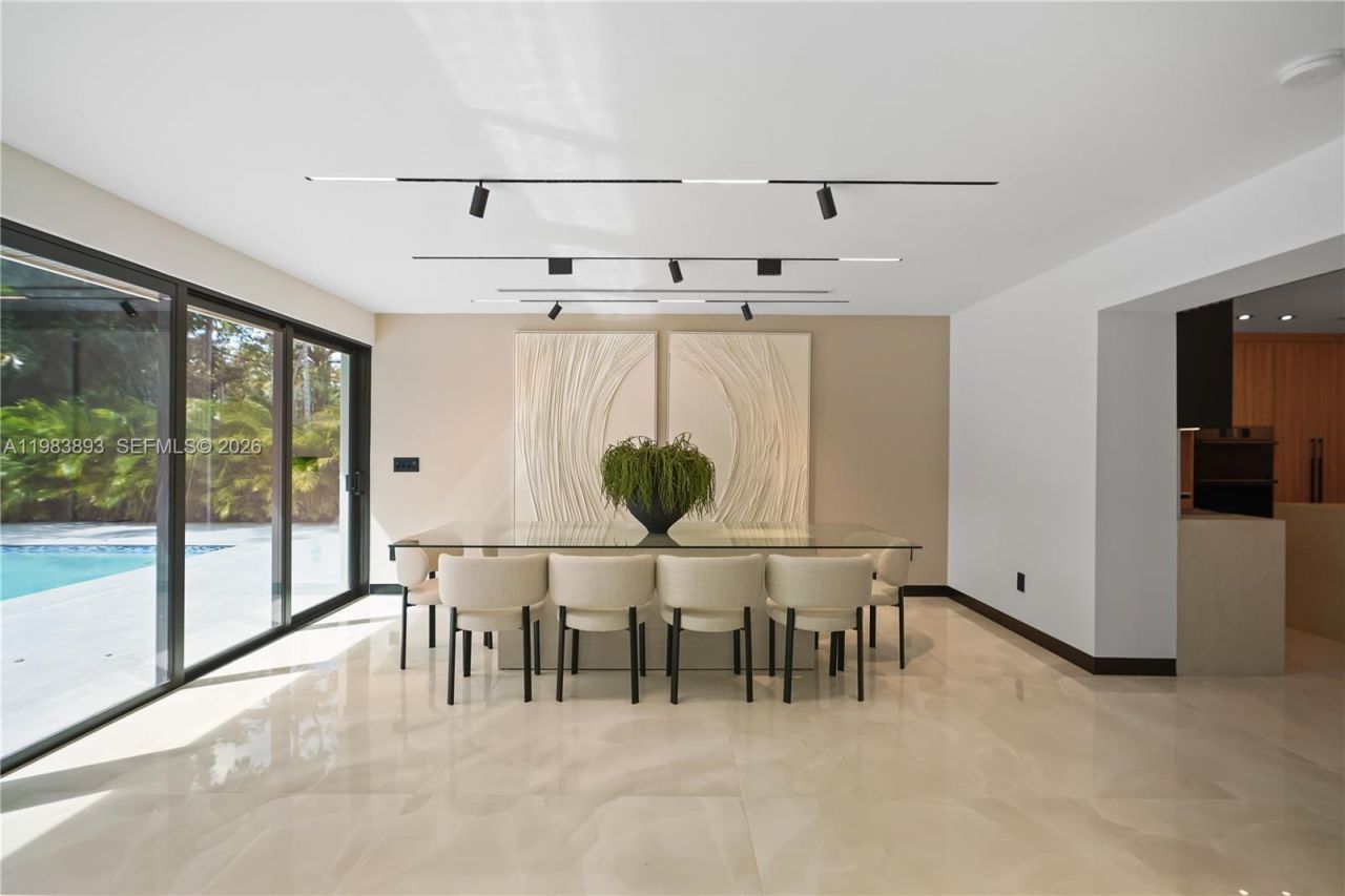 20020 NE 21st Ct , Miami, FL 33179 Photo