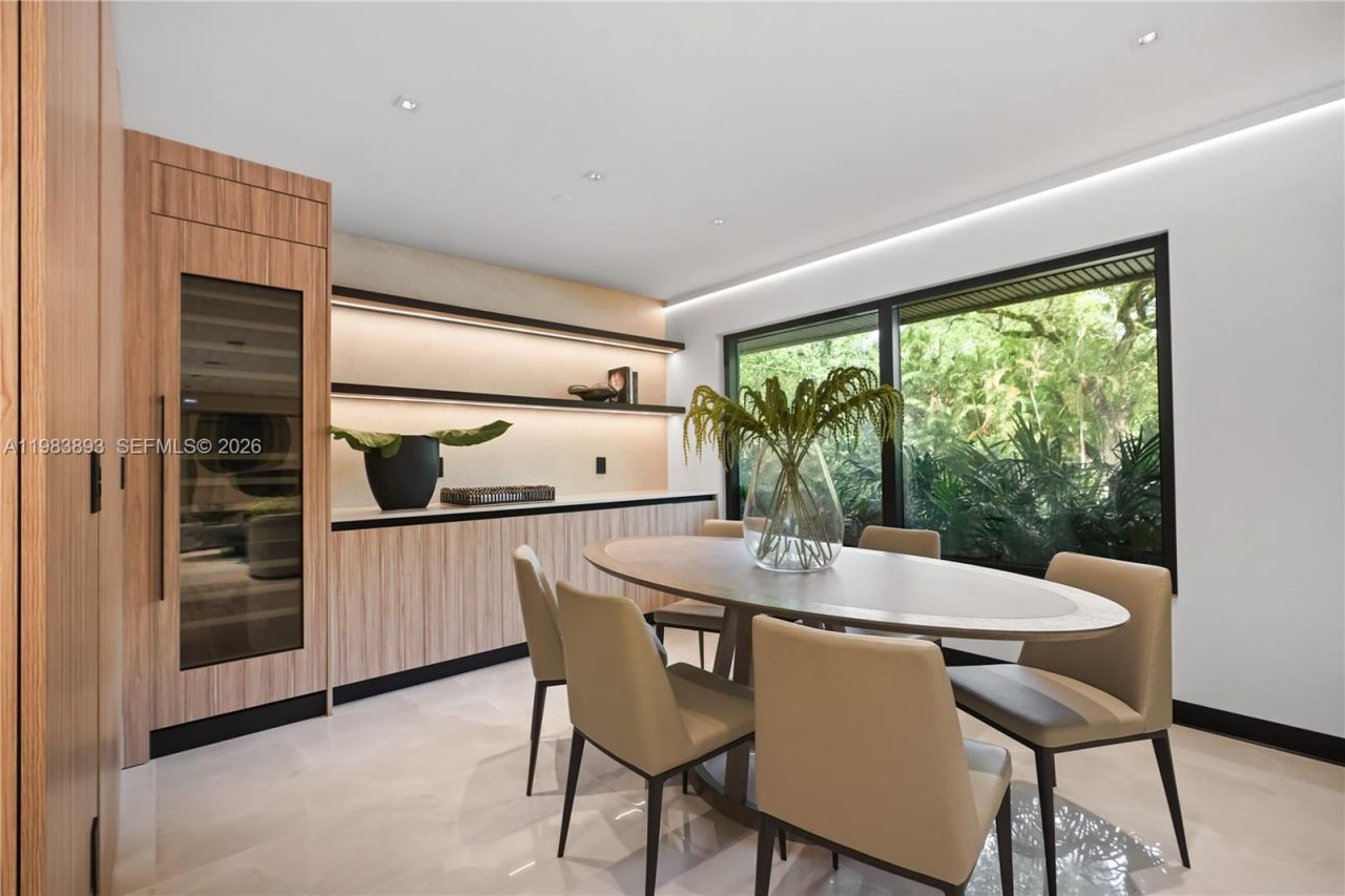 20020 NE 21st Ct , Miami, FL 33179 Photo