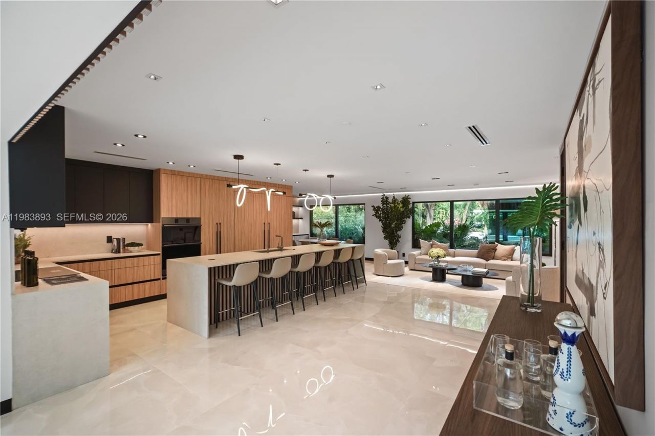 20020 NE 21st Ct , Miami, FL 33179 Photo