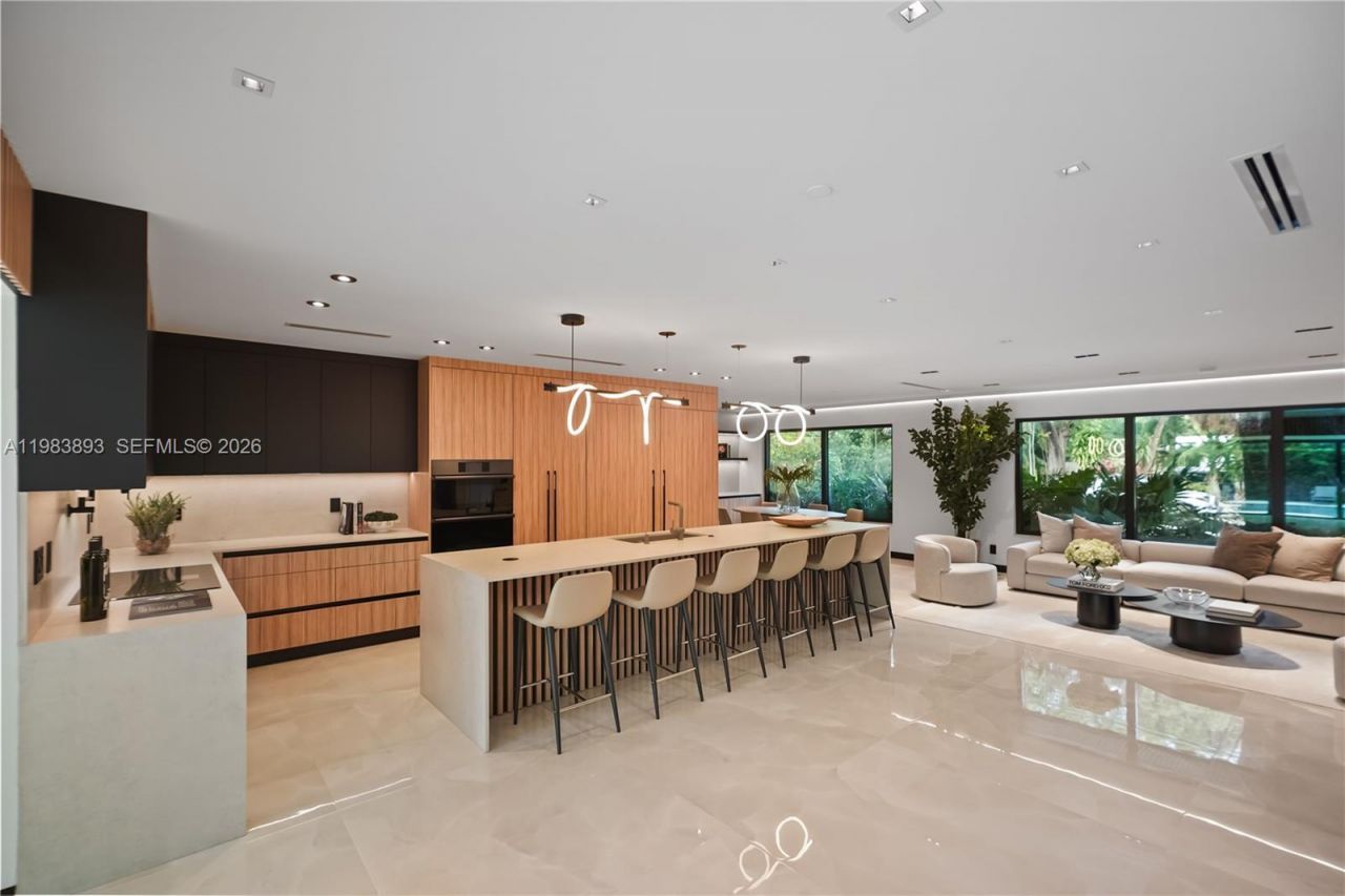 20020 NE 21st Ct , Miami, FL 33179 Photo