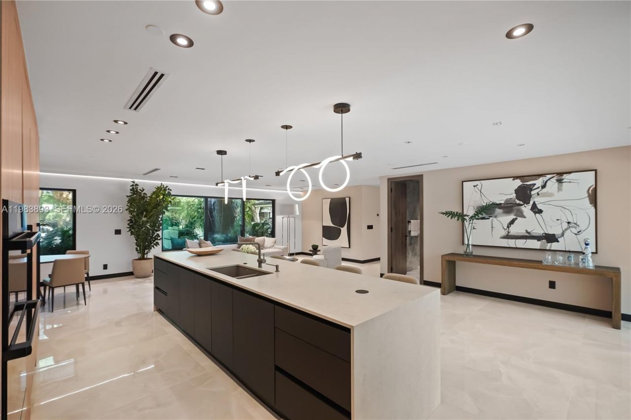 20020 NE 21st Ct , Miami, FL 33179 Photo