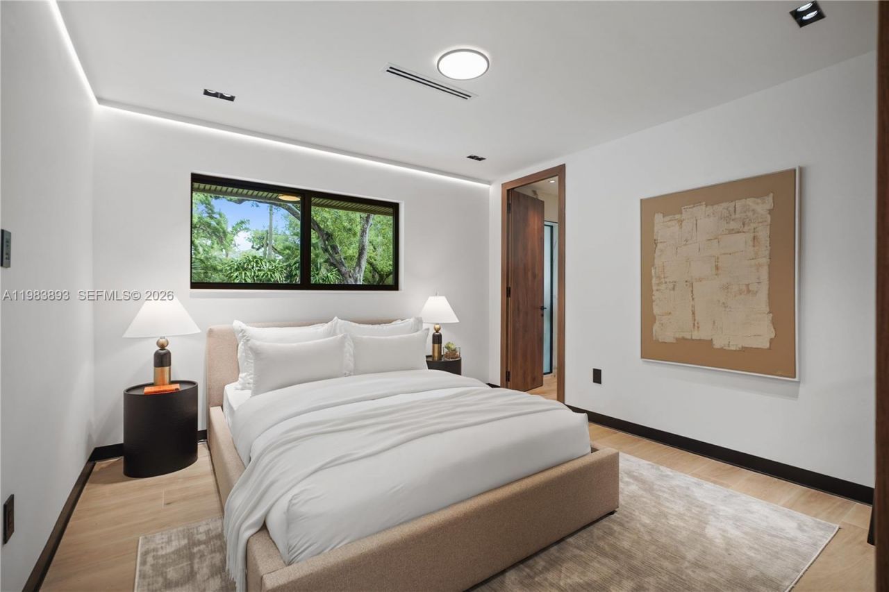 20020 NE 21st Ct , Miami, FL 33179 Photo