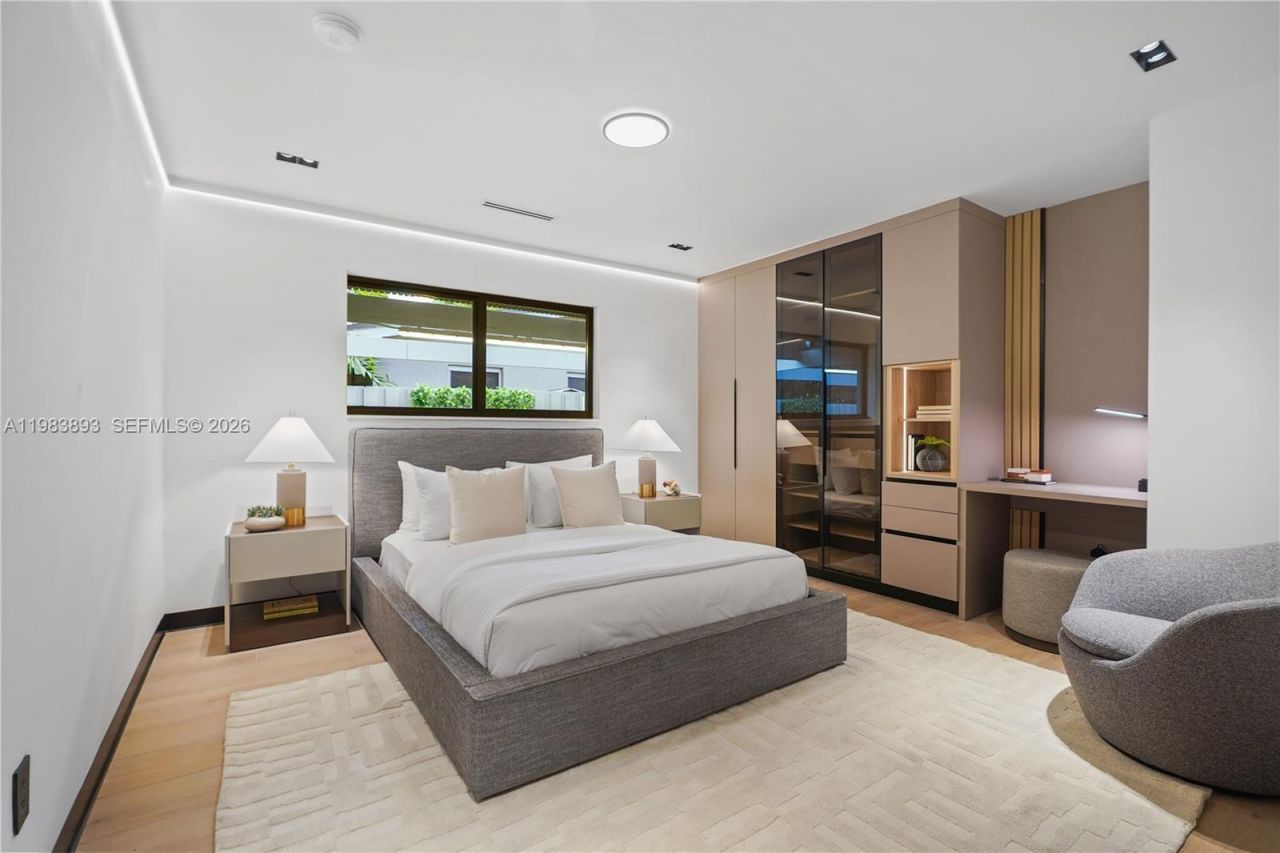 20020 NE 21st Ct , Miami, FL 33179 Photo