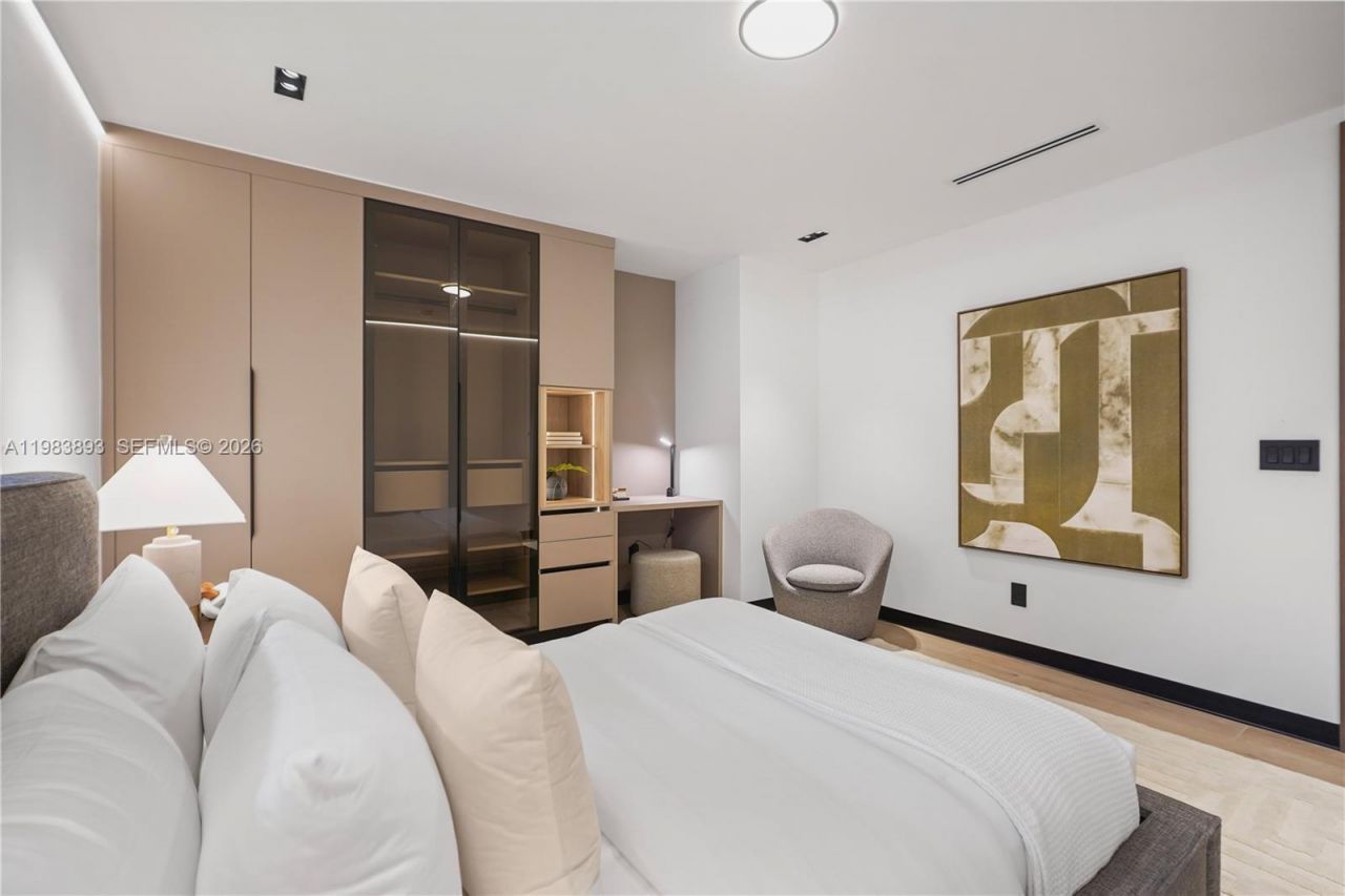 20020 NE 21st Ct , Miami, FL 33179 Photo