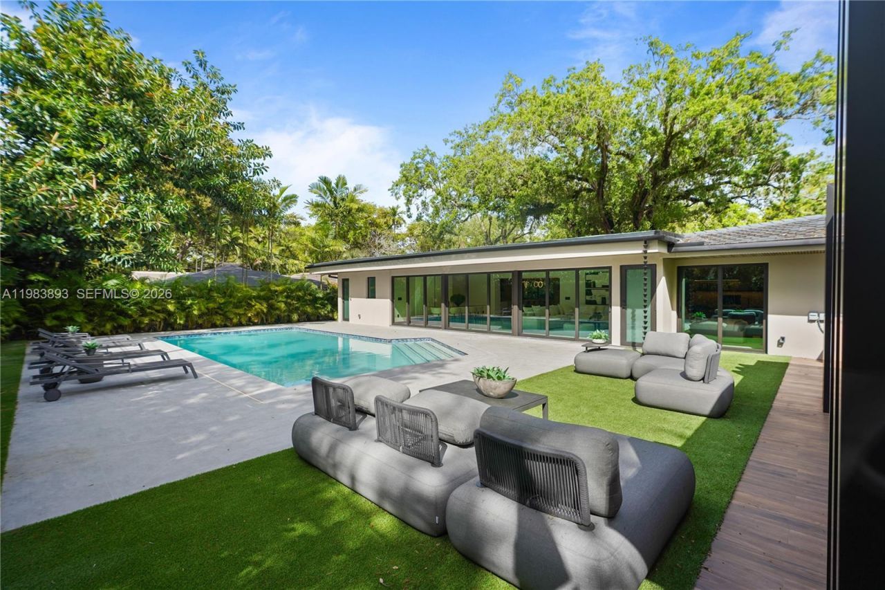 20020 NE 21st Ct , Miami, FL 33179 Photo