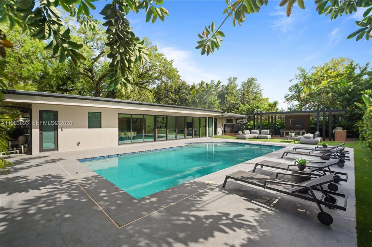 20020 NE 21st Ct , Miami, FL 33179 Photo