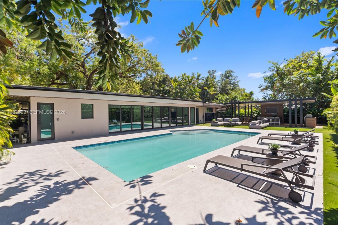 20020 NE 21st Ct , Miami, FL 33179 Photo