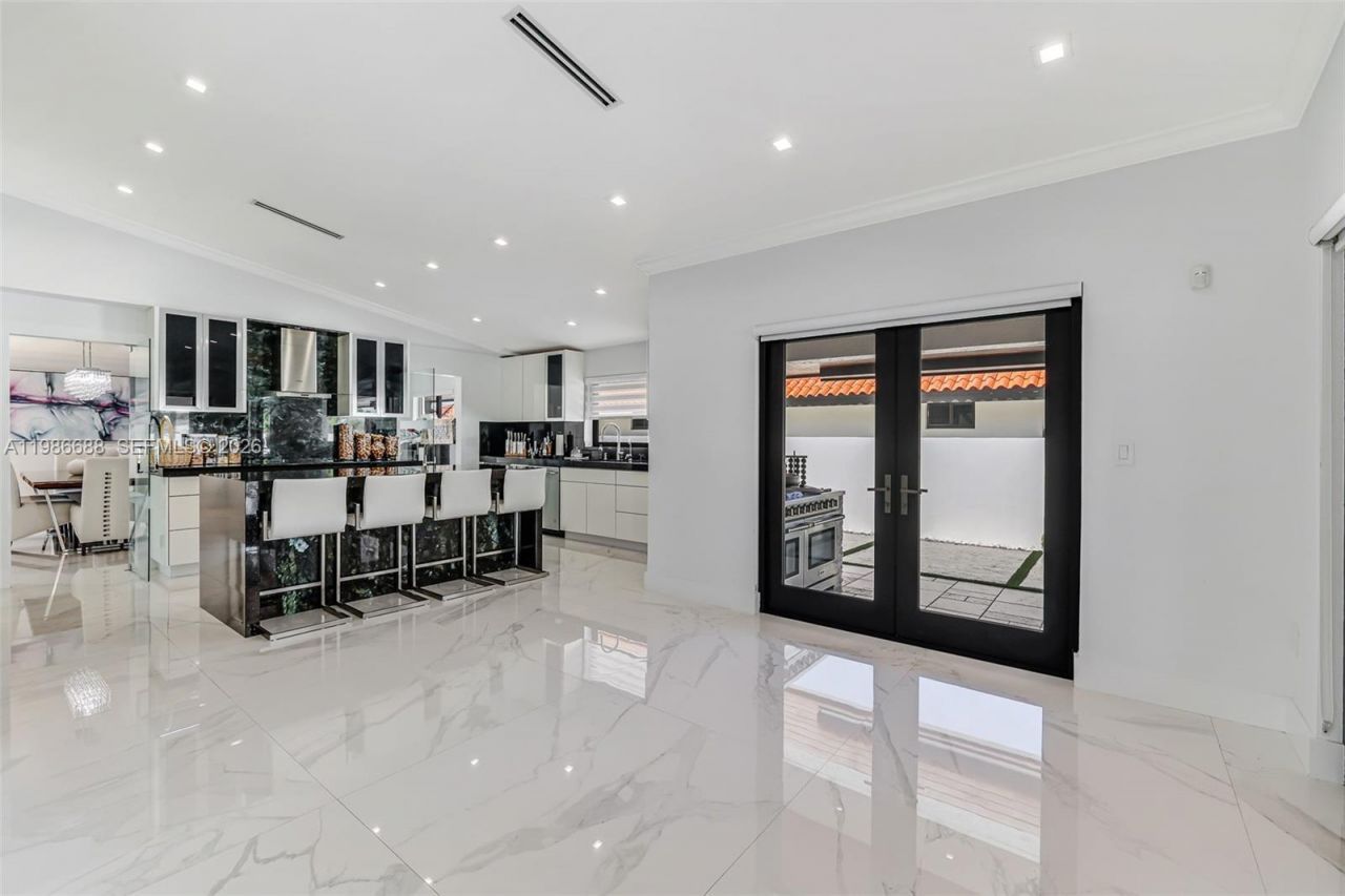 13801 SW 34th St , Miami, FL 33175 Photo